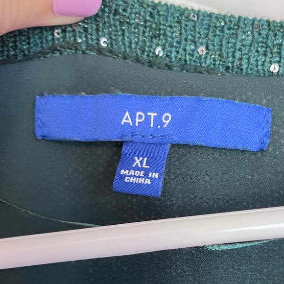 Sequin long sleeve top - Picture 5 of 8